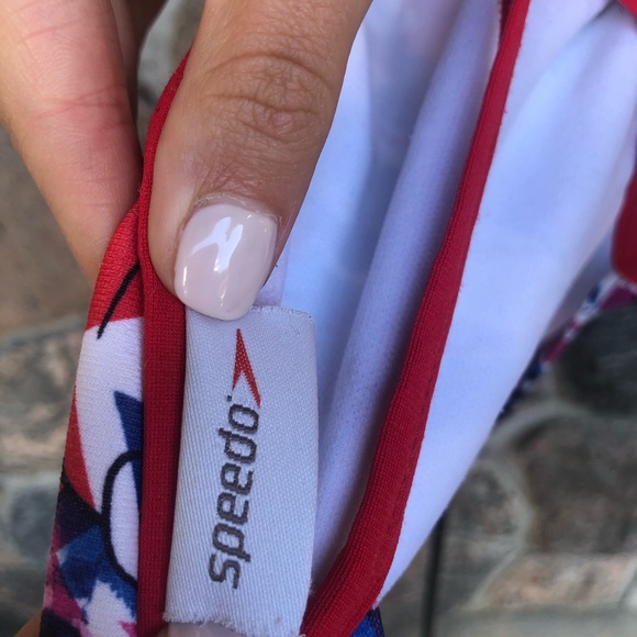 Speedo one piece - Picture 3 of 4